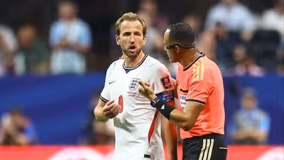 ‘Wish he’d just go away’ – Former Premier League referee slams sarcastic Harry Kane’s ‘irritating’ pitch behaviour