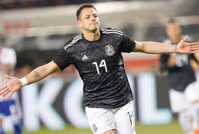 Man Utd cult hero Javier ‘Chicharito’ Hernandez agrees deal to join club yet to play a match