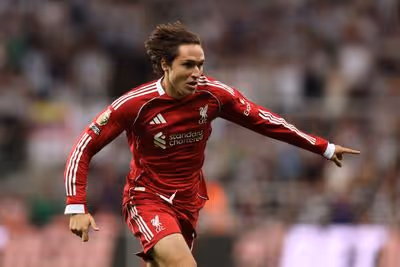 Juventus discuss Chiesa transfer package with Liverpool as new option emerges