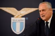 Lotito rages at Lazio fans, players and coach Sarri: ‘They soil their shorts’