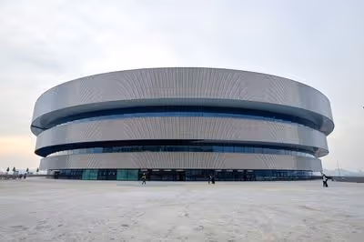 Winter Olympics stadium still looks like building site with race on to get arena finished