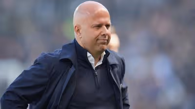 £34m Benfica star picks Liverpool over Man Utd as Arne Slot pushes for reunion