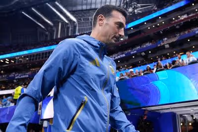 Crying Argentina manager walks out of interview as he 'can't look' at reporter