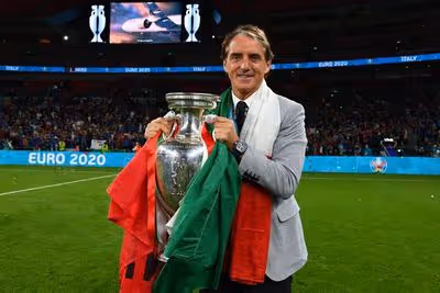 Roberto Mancini named new Italy manager as Claudio Ranieri makes shock return