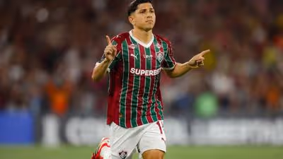 Savarino sente dores e desfalca Fluminense na Libertadores