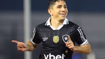 Os 3 motivos que fizeram Botafogo liberar Savarino para o Flu