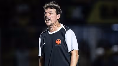 Vasco finaliza 30 vezes, mas só empata com a Chapecoense
