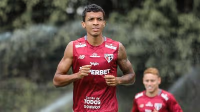 São Paulo não renovará o contrato do volante Luiz Gustavo