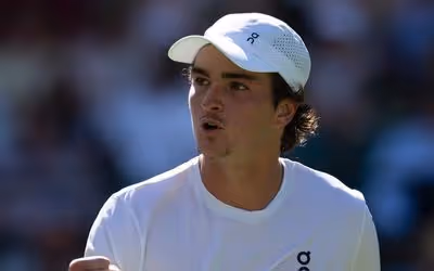 João Fonseca volta a vencer em Wimbledon e vai à terceira rodada