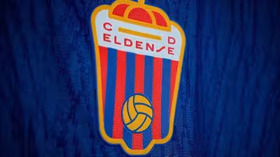 Messi assina compra de clube da segunda divisão da Espanha