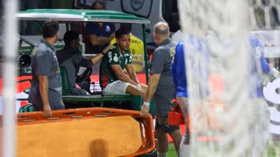 Vitor Roque tem lesão constatada e vai passar por cirurgia