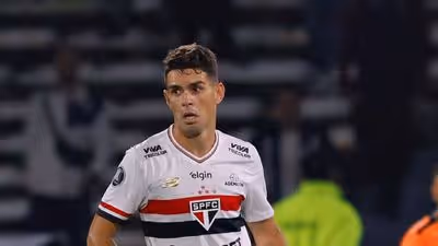 Oscar se aposenta aos 34 anos após problema cardíaco em exame