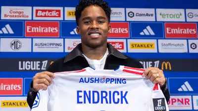 Endrick ganha destaque na França após apresentação no Lyon