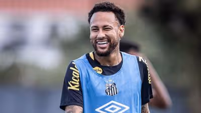 Precoce? Presidente do Santos despista sobre renovação de Neymar