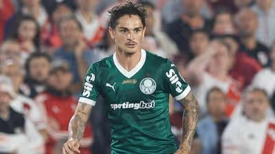 Palmeiras confirma lesão do lateral-direito Khellven