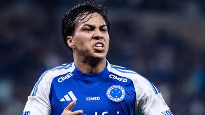 Kaio Jorge brilha e Cruzeiro atropela Corinthians