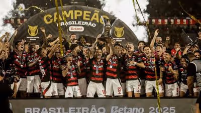 Flamengo cutuca Palmeiras e Botafogo após título do Brasileirão