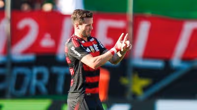 Galvão Bueno rasga elogios a Saúl em novo triunfo do Flamengo