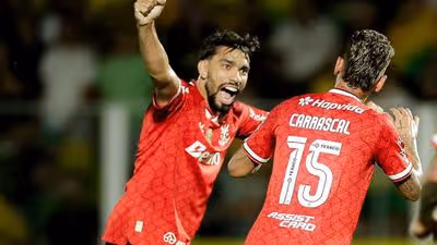 Flamengo e Palmeiras têm 43% de chances de título no Brasileirão