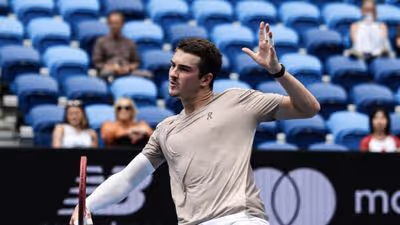João Fonseca conta com desistência de rival e avança em Madrid