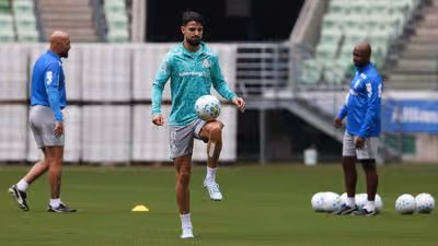 Palmeiras faz primeiro teste do ano no novo gramado do Allianz