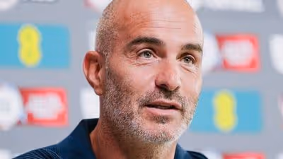Técnico do Manchester City não garante permanência de Rodri