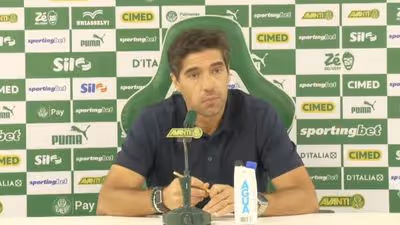 Abel minimiza protesto da torcida e faz pedido: