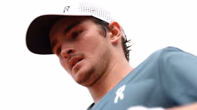 João Fonseca luta, mas cai para Top-6 no ATP de Munique