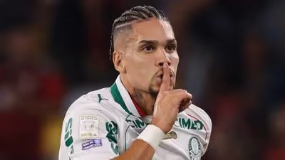 Reforço milionário do Palmeiras vira alvo de piadas da torcida