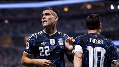 Fifa promete punir a Argentina após faixa polêmica no gramado