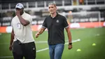Após Crespo e Filipe Luís, Vojvoda entra na mira do "paredão"