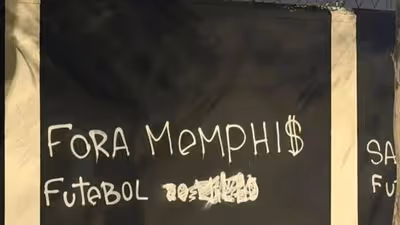 Pressionado, Corinthians deixa Libertadores e foca no Brasileirão