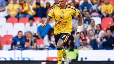 Vasco vê Brian Rodríguez distante e mira Arthur Chaves para a zaga