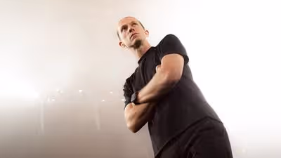 Filipe Luís comenta titularidade de João Victor: