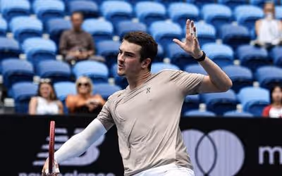 João Fonseca volta ao Australian Open em noite de revanche