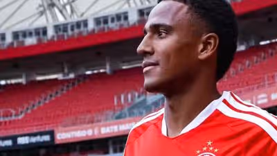 Internacional apresenta Eliasson, que mira estreia contra o Atlético