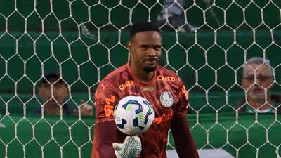 Palmeirenses rasgam elogios a Carlos Miguel após atuação: