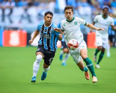 Com um expulso pra cada lado, Grêmio e Juventude empatam na Arena