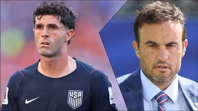 Christian Pulisic (left) is under immense pressure.