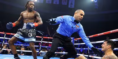 Boxing World Reacts to Superstar Boxer Keyshawn Davis Controversy