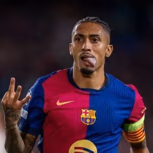 Raphinha é escolhido o melhor jogador da temporada do Campeonato Espanhol