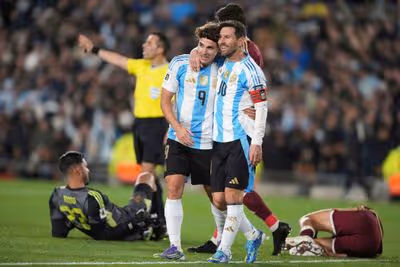 Messi warned of reduced role as Julián Álvarez emerges as Argentina's new star