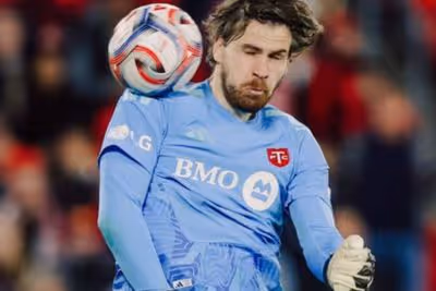The Toronto's goalscoring goalkeeper eclipses the golazos of De Paul and Luis Suarez in the MLS