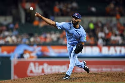 Blue Jays bolster bullpen, acquire Seranthony Domínguez in doubleheader-day trade