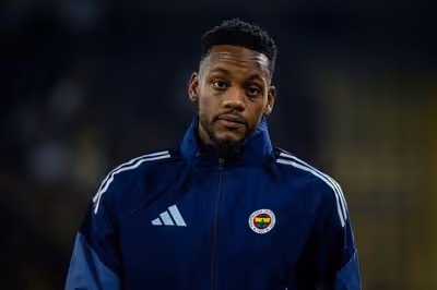 Jhon Duran to play at fifth club in 17 months after joining Benfica on loan from Al Nassr