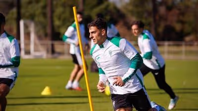 El Córdoba CF alivia la situación de la enfermería: Alcedo ya entrena al completo con el grupo y apunta a volver ante la Cultural Leonesa