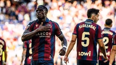 Etta Eyong y Arriaga, disponibles para jugar contra el Rayo