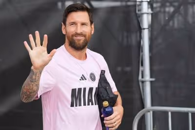 Messi le quita otro récord goleador a Cristiano