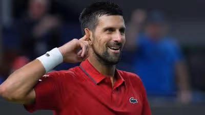 Djokovic sigue sobreviviendo y jugará la 80a semifinal de Masters 1000