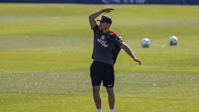 Simeone sigue pensando en el Arsenal: